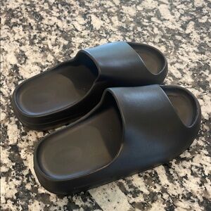 Kids Black Slides Yeezy Look a Like NEW